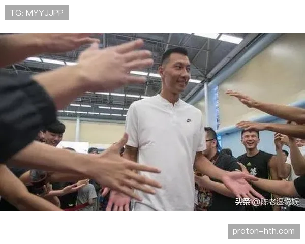 易建联家里那些豪车刚好够开派对了,真人和赛场上判若两人啊 易建联家里那些豪车刚好够开派对了,真人和赛场上判若两人啊